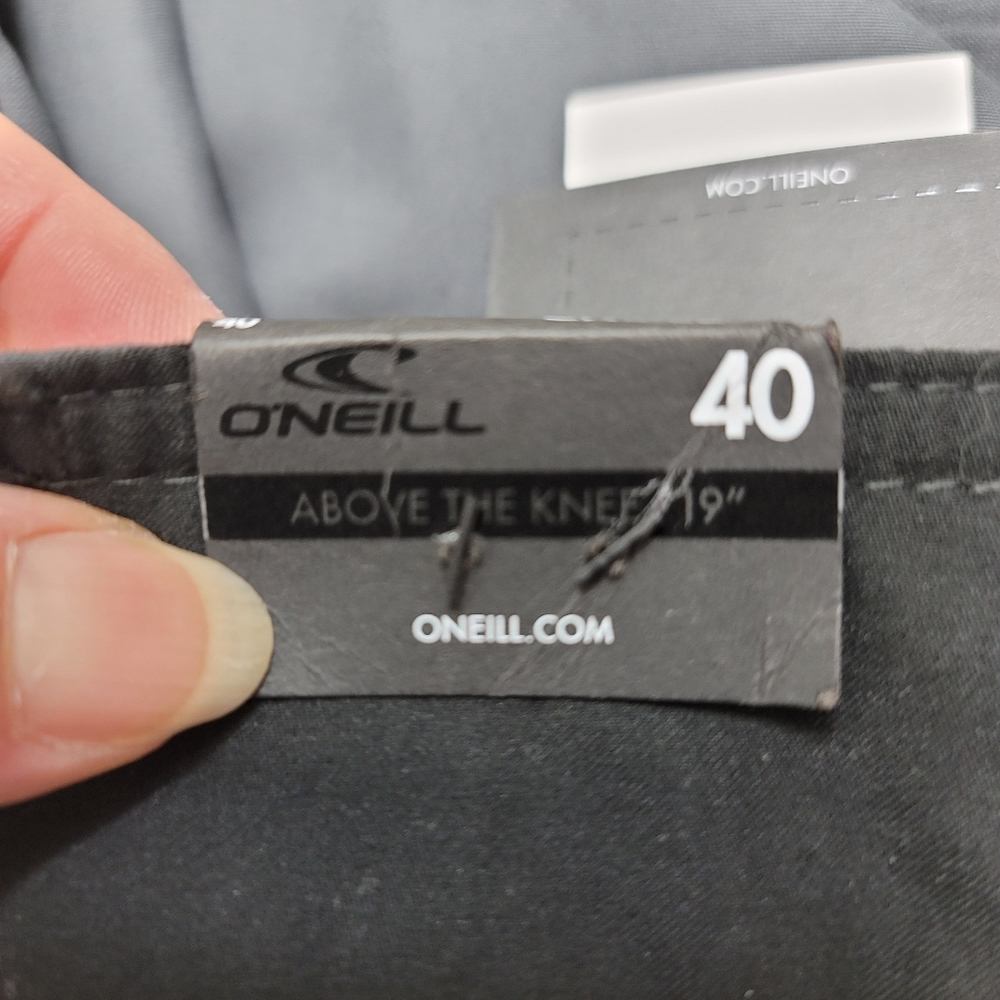 NWT.  O'Neill Crossover shorts.  Size 40.  (286) - Picture 3 of 6